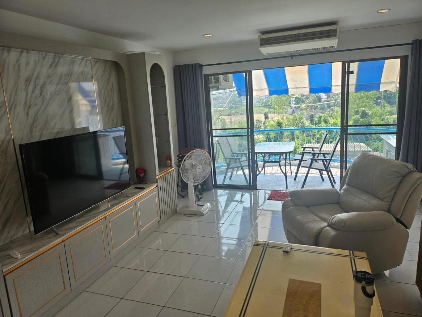 Villa Germania Jomtien Beach Buitenkant foto